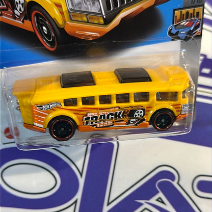 HKJ68 HOT WHEELS HIGH