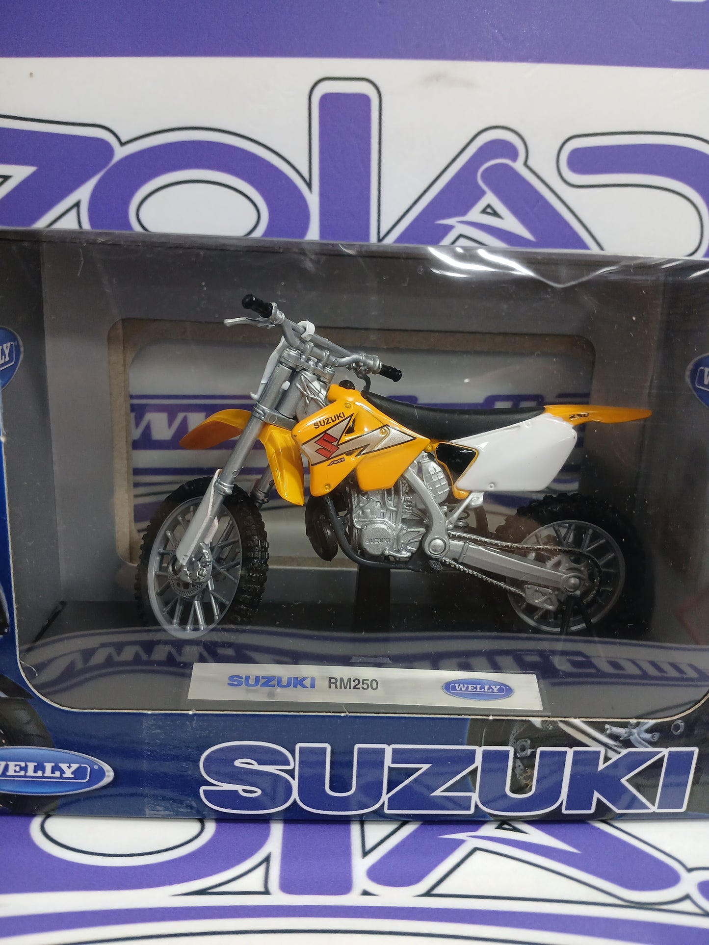 12801 SUZUKI RM250 1/18