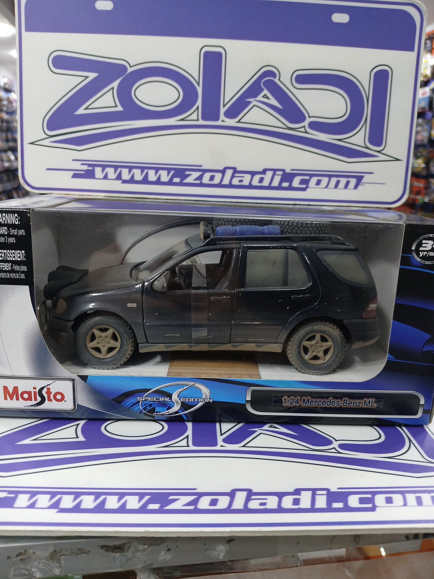 1/24 MERCEDES-BENZ ML