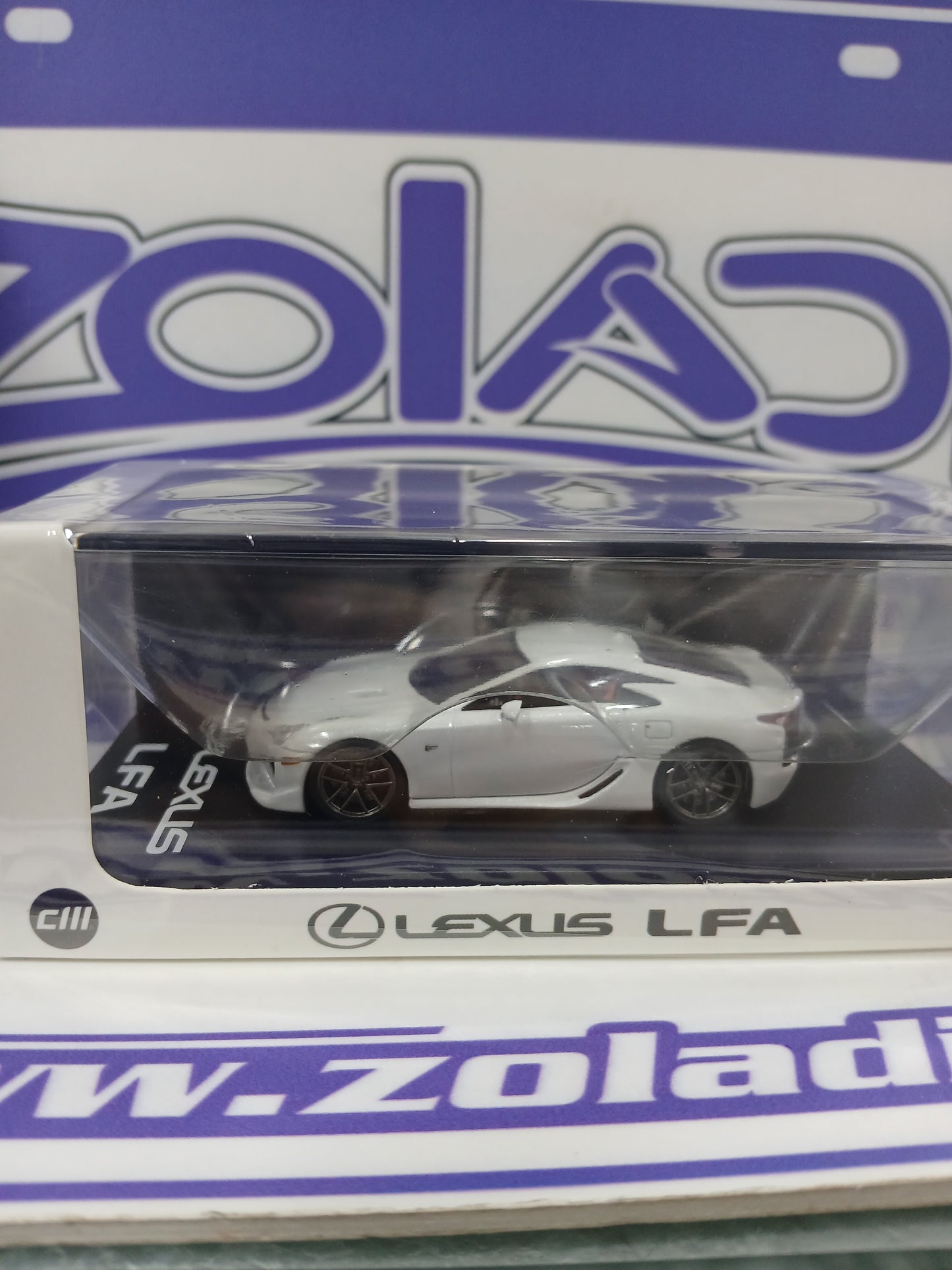 LEXUS LFA PEARL WHITE