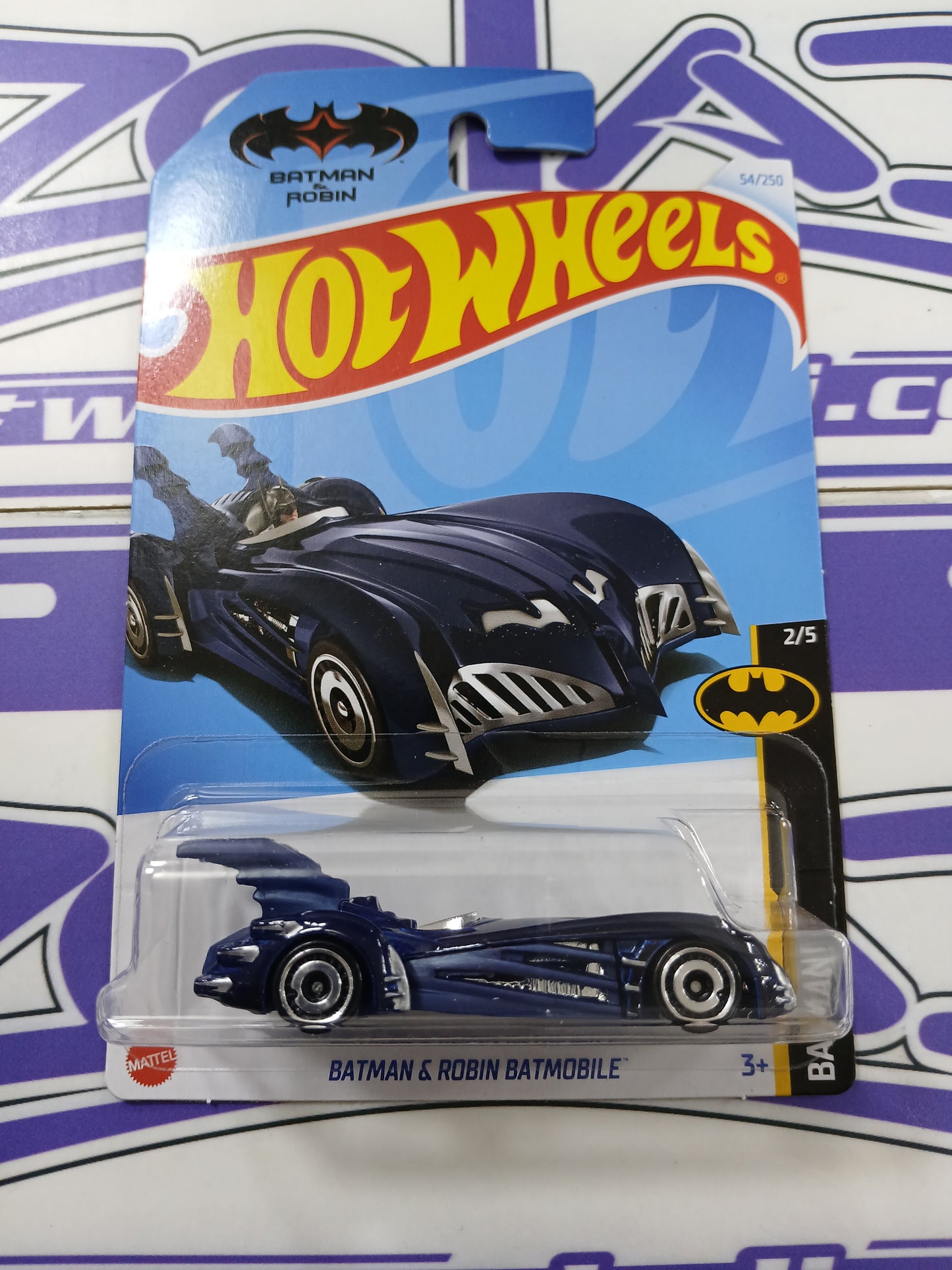 HTD51 BATMAN & ROBIN BATMOBILE