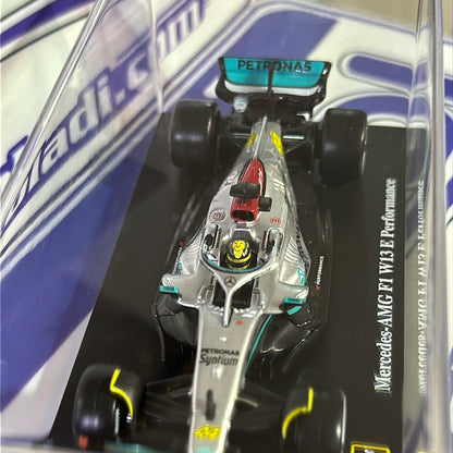 W13 LEWIS H #44 Mercedes (ACRILICO CON CASCO)