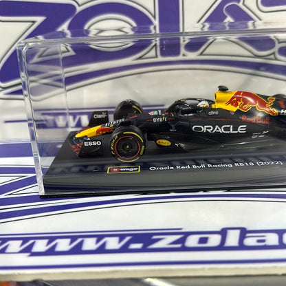 RB18 Max Verstappen #1  RedBull (ACRILICO/CON CASCO)