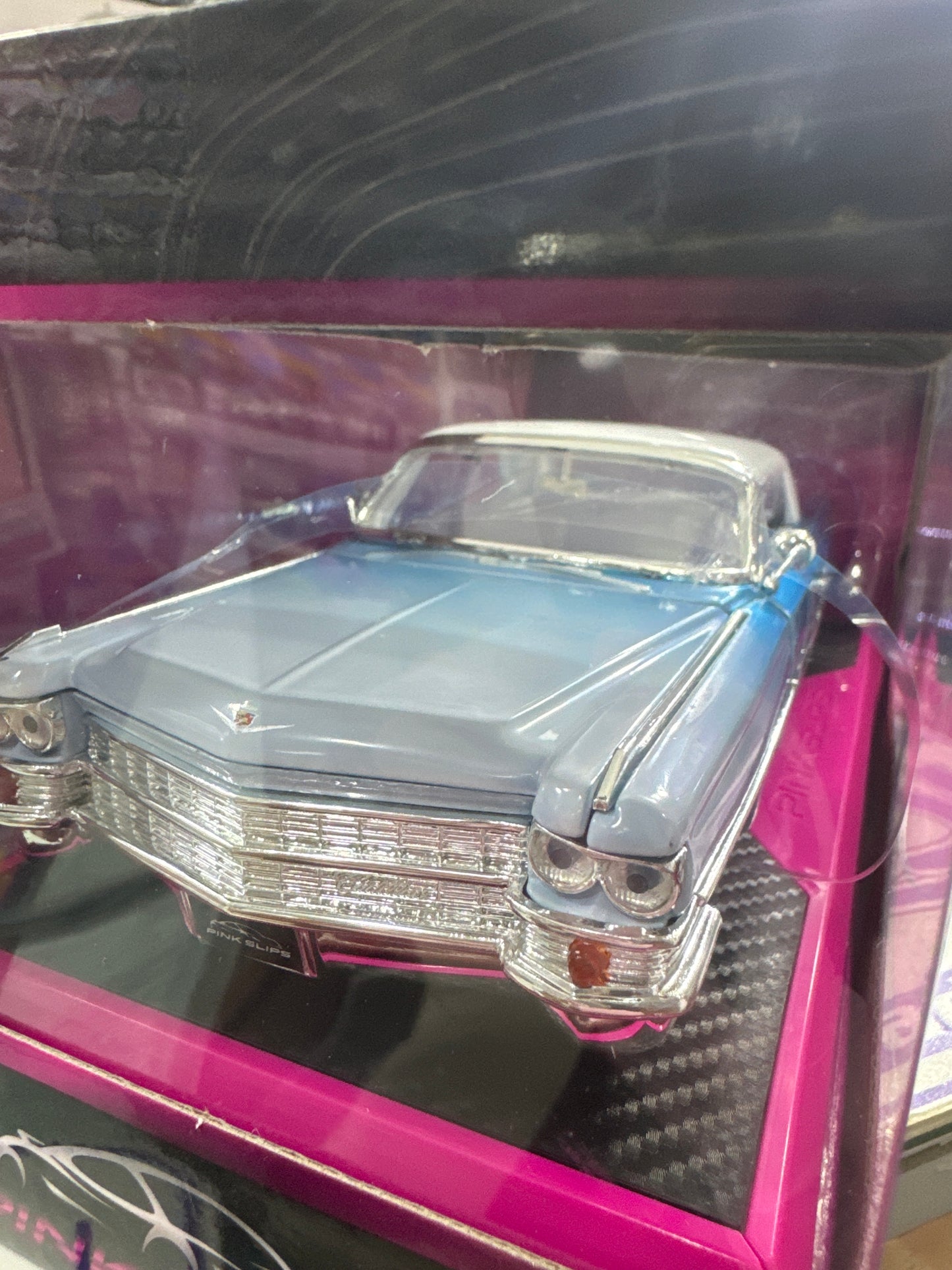 34897 CADILLAC 1963 1/24 JADA