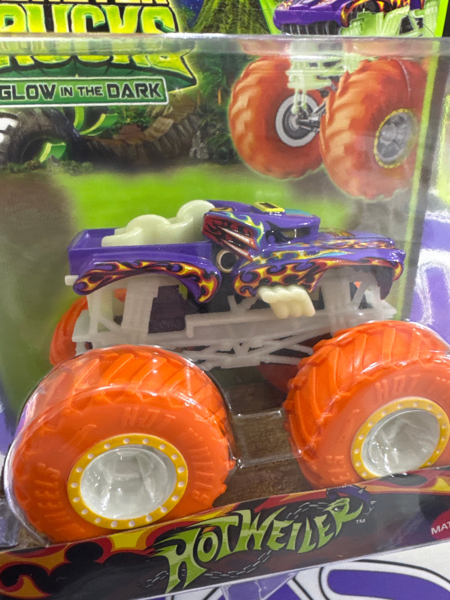 HWC92 HOTWEILER MONSTER TRUCKS