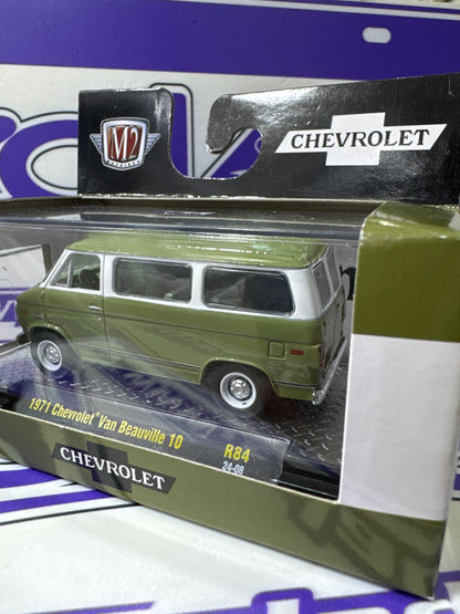 32500 CHEVROLET VAN BEAUVOLLEV M2