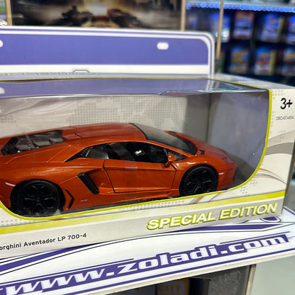 1/24 Lamborghini Aventador LP 700 Maisto