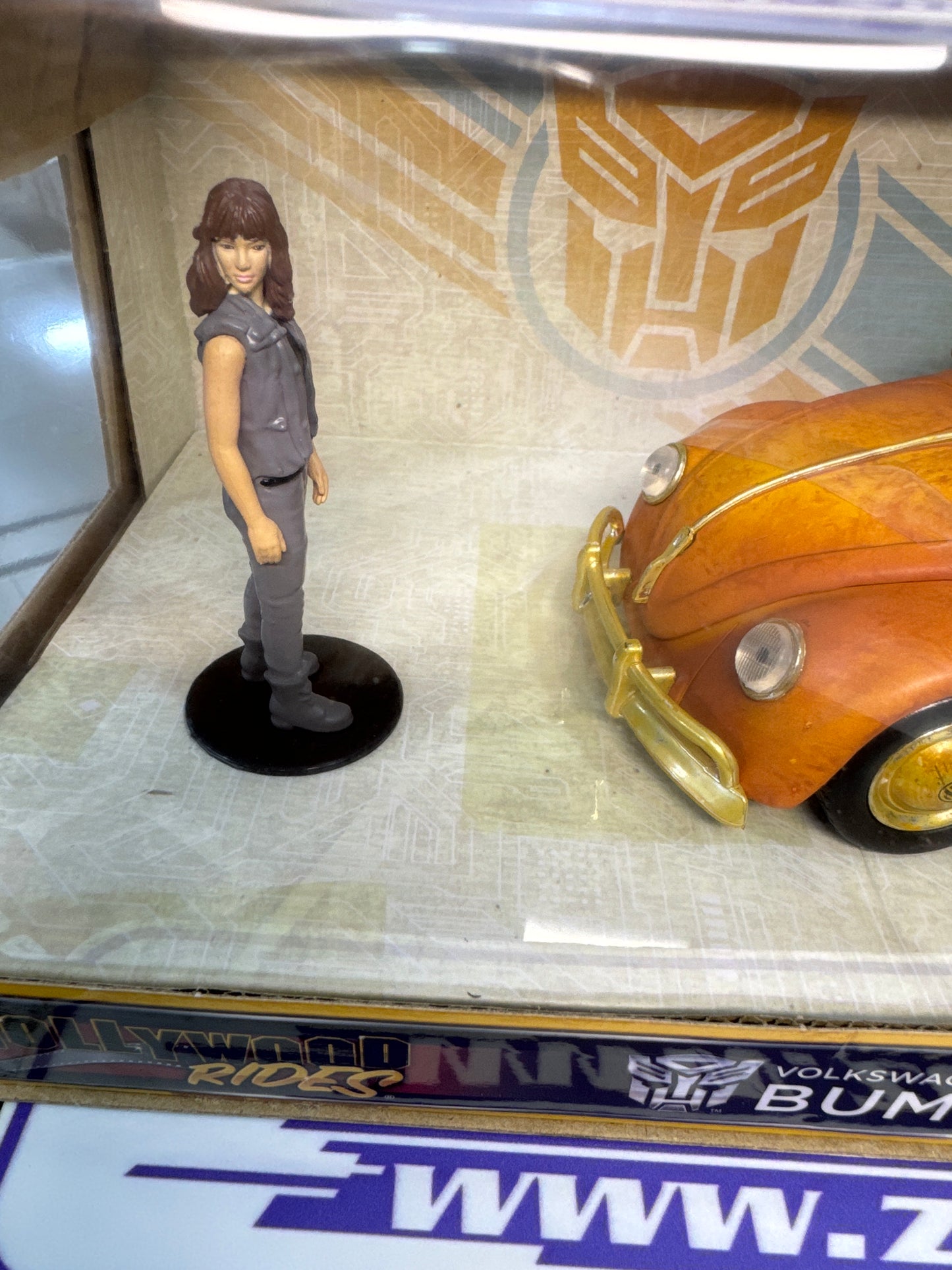 30114 BUMBLEBEE AND CHARLIE VOLKSWAGEN BEETLE 1/24 JADA