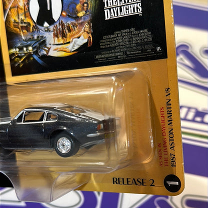 Johnny Lightning 007 Aston Martin V8 JLPC12