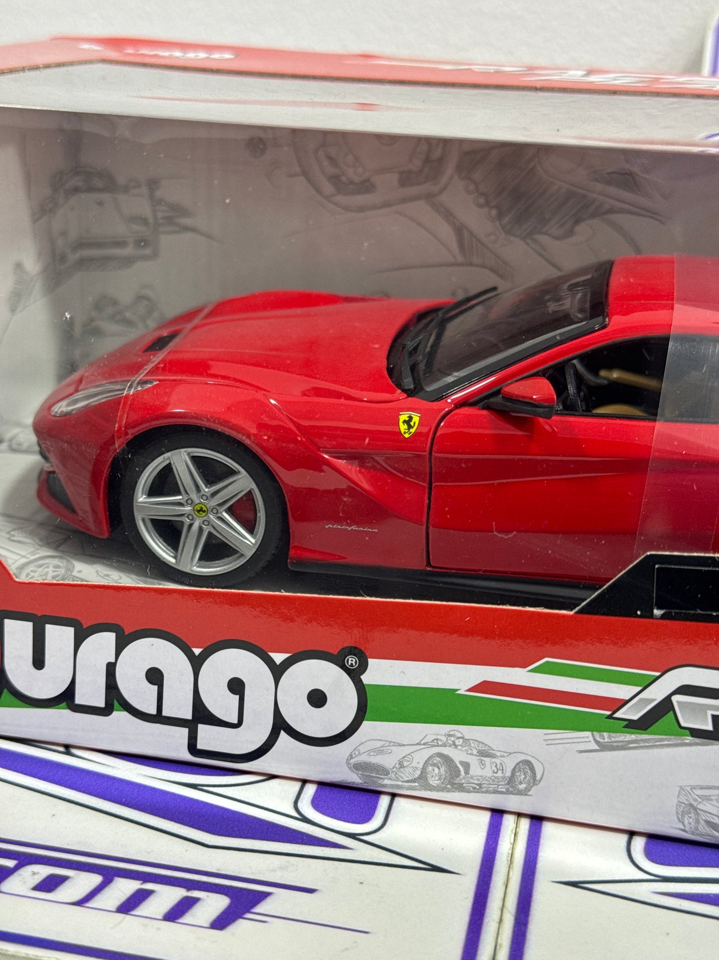 12326 F12BERLINETTA 1/24 BURAGO