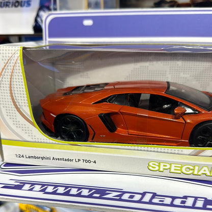 1/24 Lamborghini Aventador LP 700 Maisto