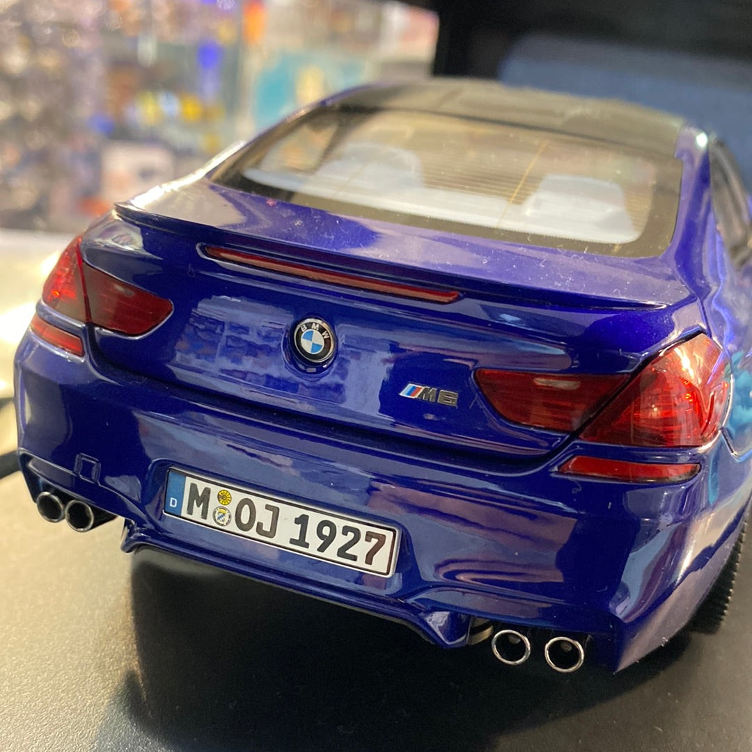 BMW M6 COUPE 1/18