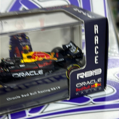 RB19 Max Verstappen #1 Red Bull (WITH ACRYLIC/WITHOUT HELMET) 2023