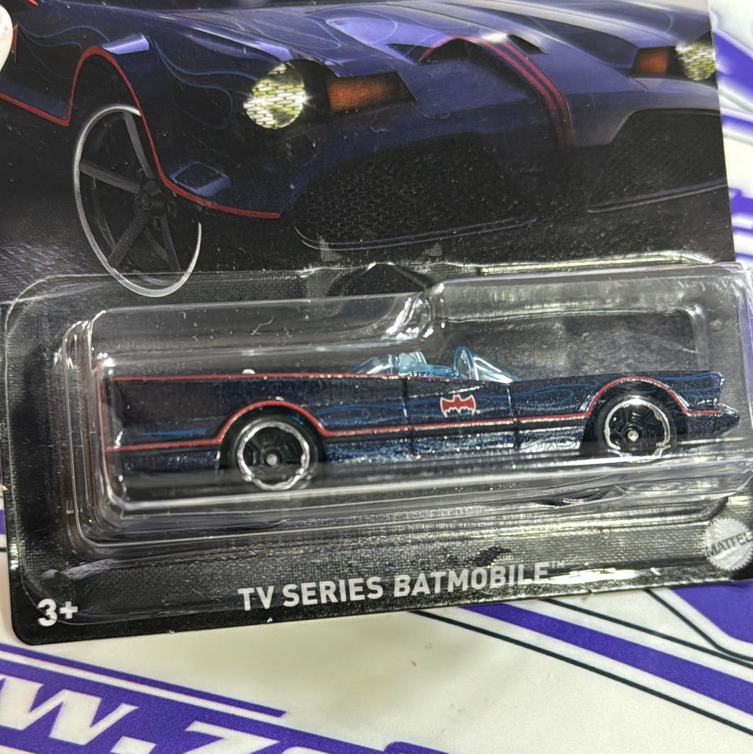 HLK44 TV SERIES BATMOBILE