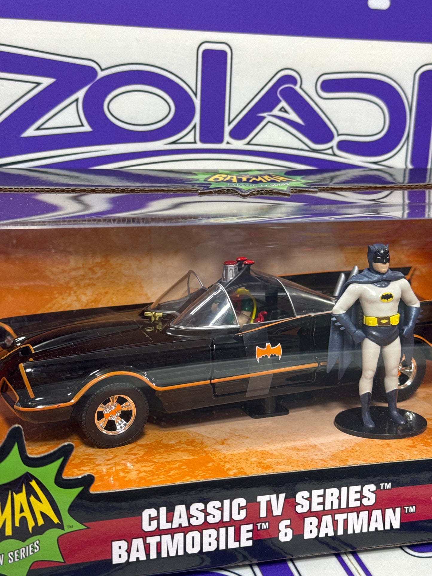 98259 CLASSIC TV SERIES BATMOBILE 1/24 JADA