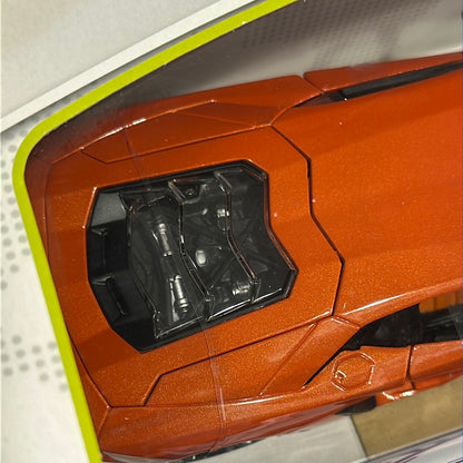 1/24 Lamborghini Aventador LP 700 Maisto