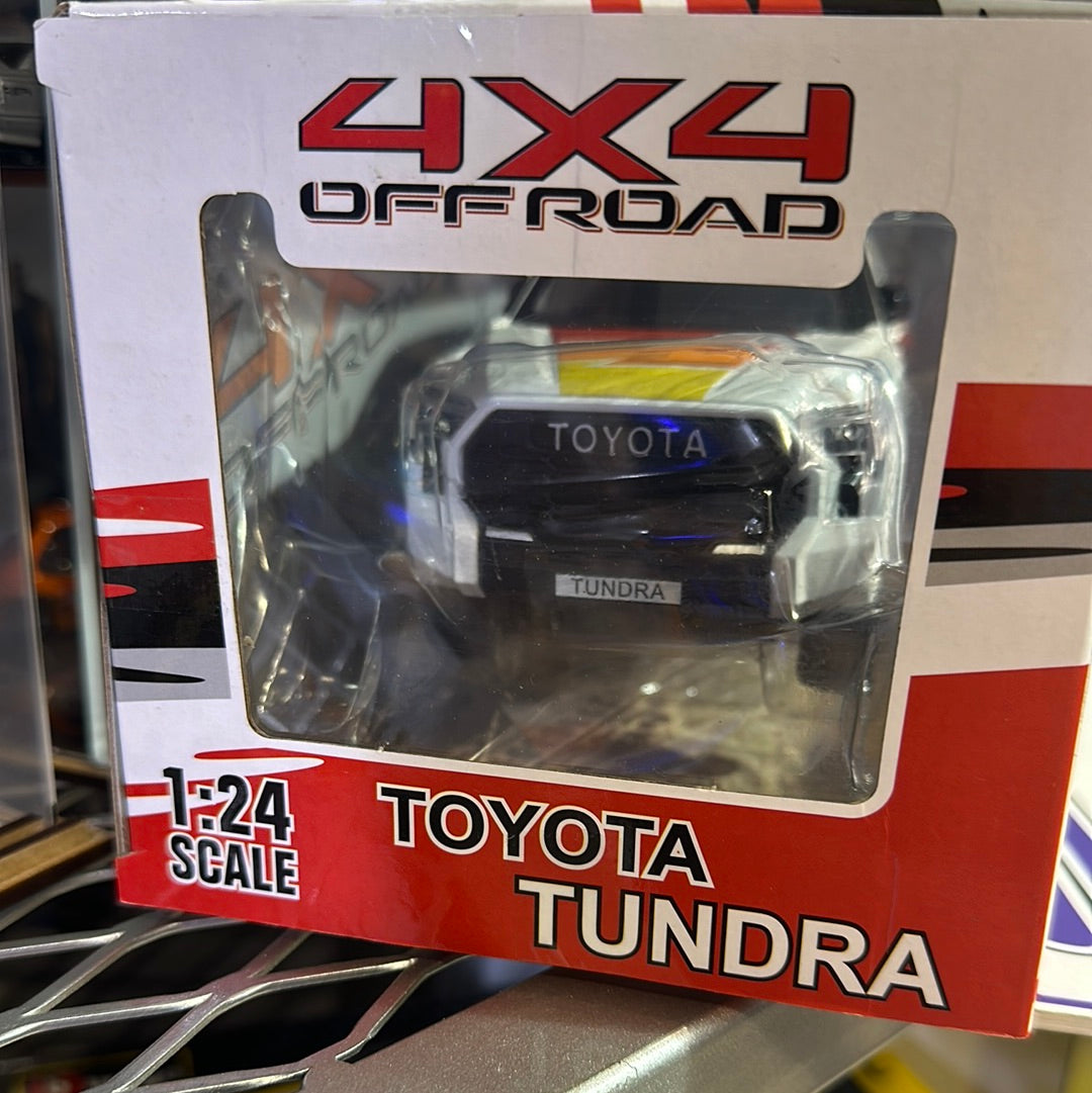 1/24 MILLET Totota Tundra TRD