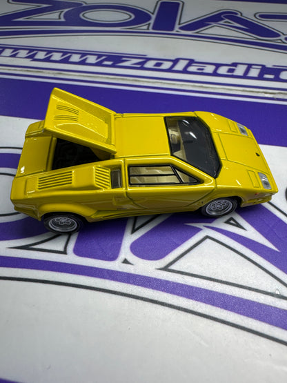 SU LAMBORGHINI COUNTACH TOMICA