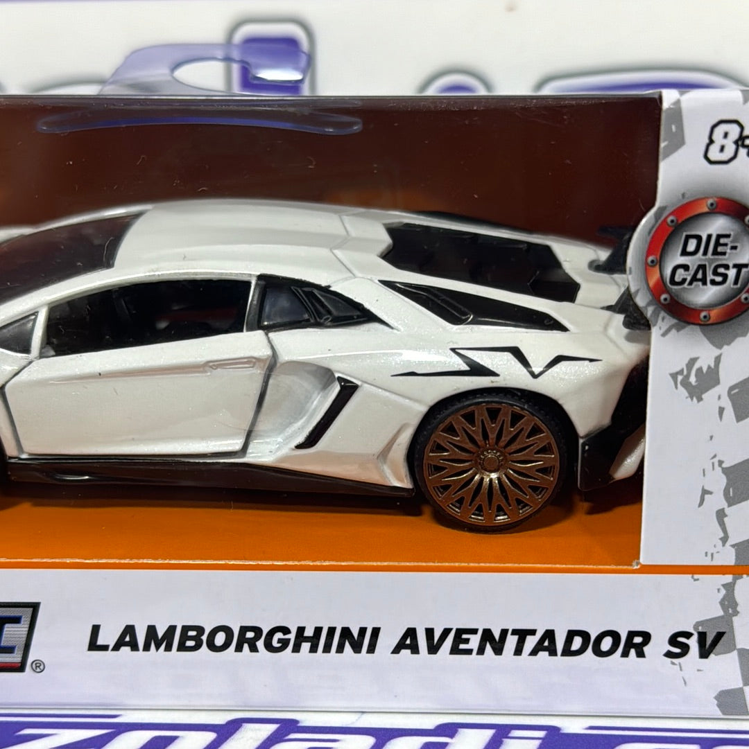 24080 LAMBORGHINI AVENTADOR SV