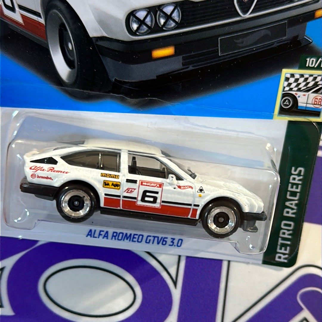 HKJ83 Alfa Romeo GTV 6.3