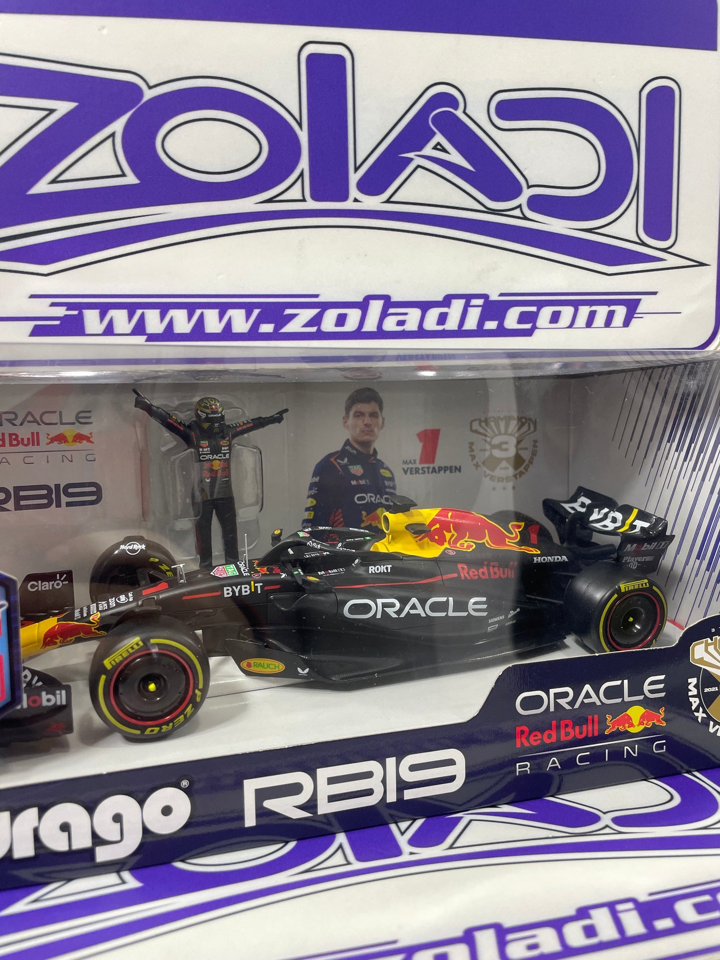 02424 RB19 1/24 MAX VERSTAPPEN #1 RED BULL (INCLUYE EL PILOTO )