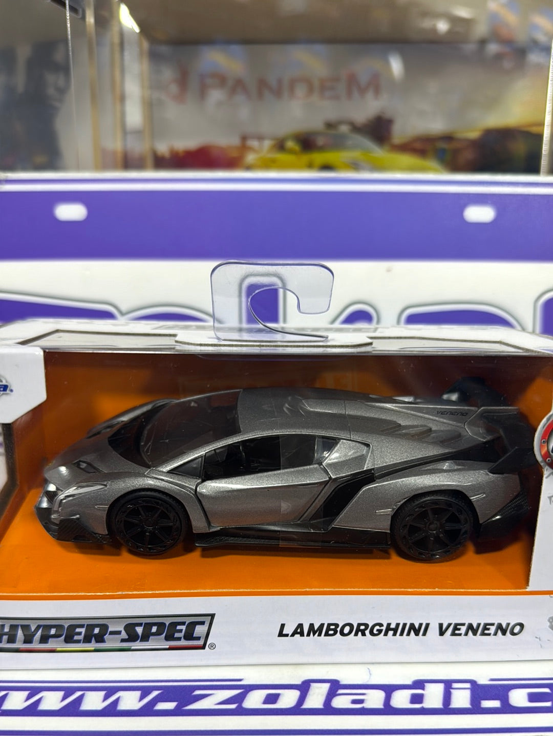 24080 LAMBORGHINI VENENO