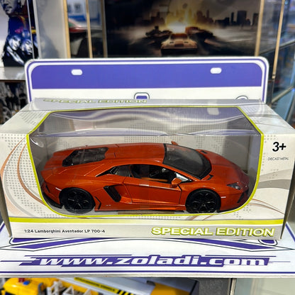 1/24 Lamborghini Aventador LP 700 Maisto