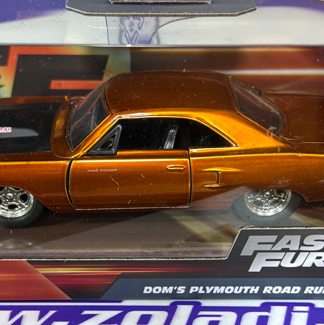 1/32 DOMS PLYMOUTH ROAD RUNNER 24075