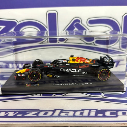 02418 RB19 MAX VERSTAPPEN #1  RED BULL  (CON ACRILICO/CON CASCO) 2023