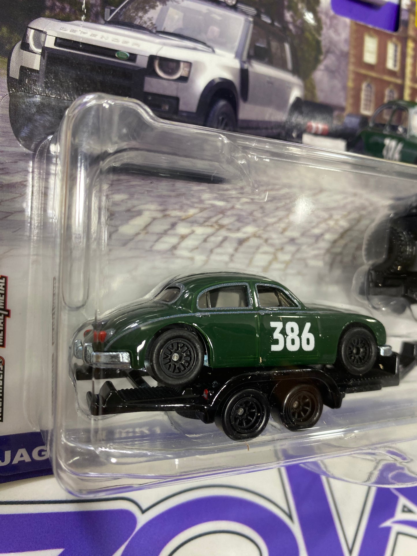 JBM29 JAGUAR MK1 / 2023 LAND ROVER DEFENDER 110