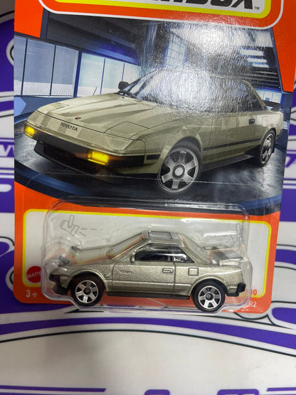 HVL89 1984 TOYOTA MR2