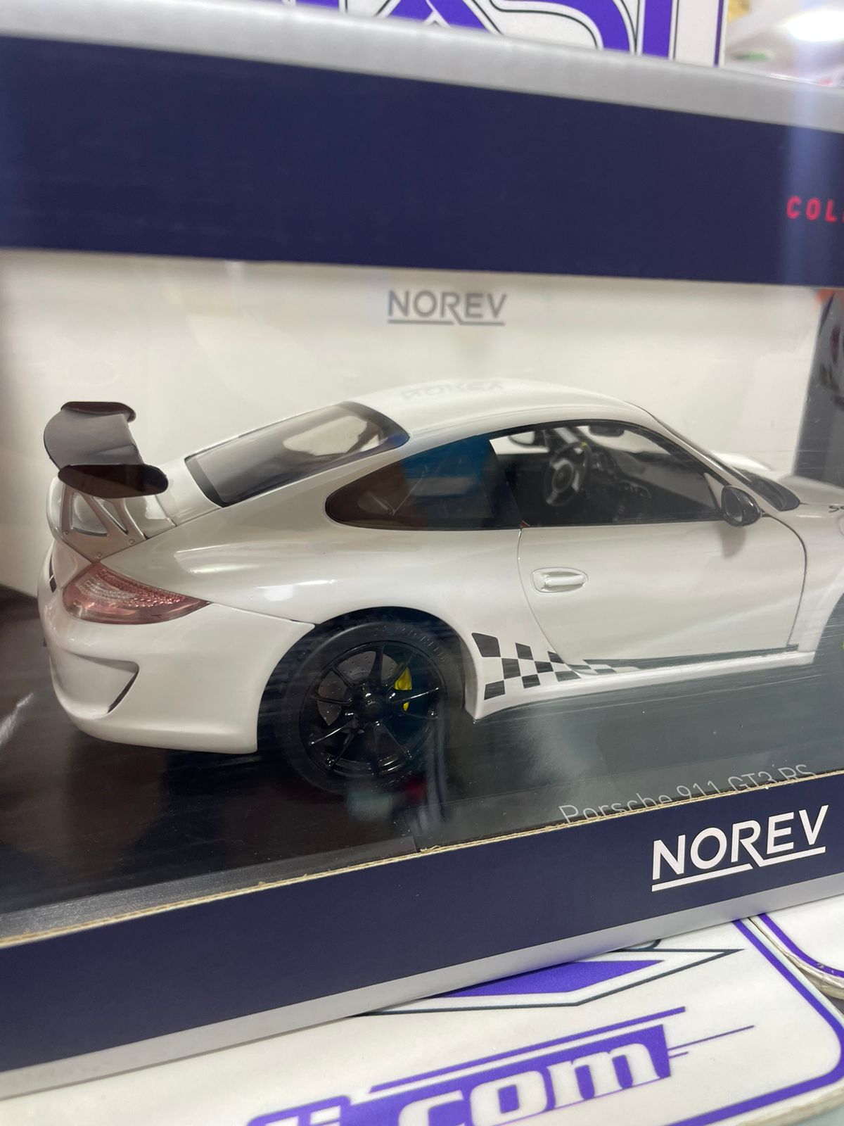 187561 1/18 PORSCHE 911 GT3 RS