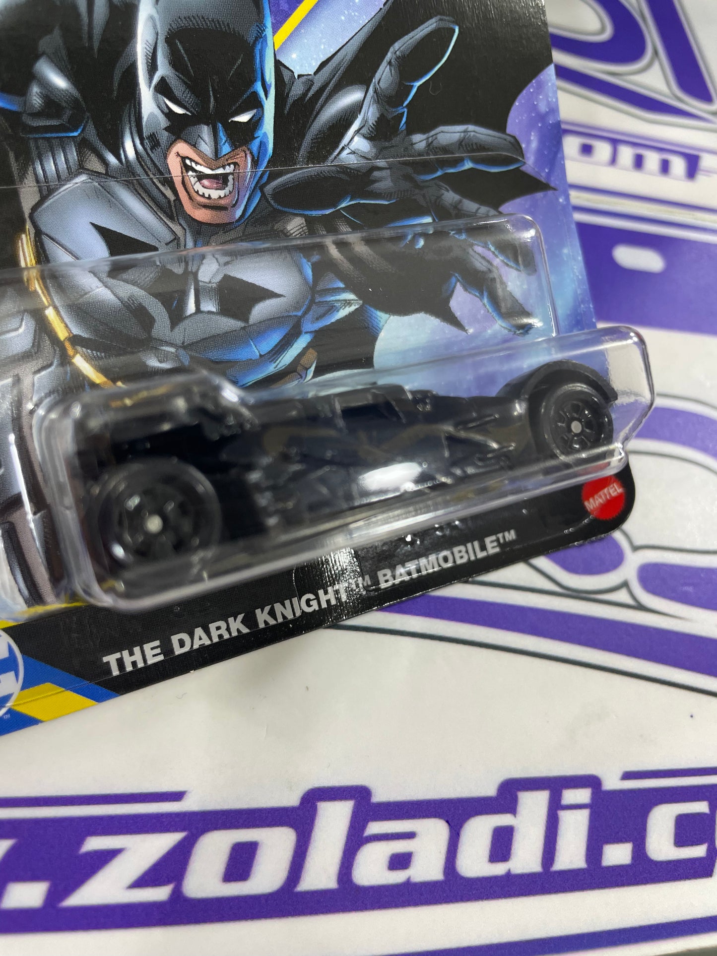 HRW32 THE DARK KNIGHT HOTWHEELS