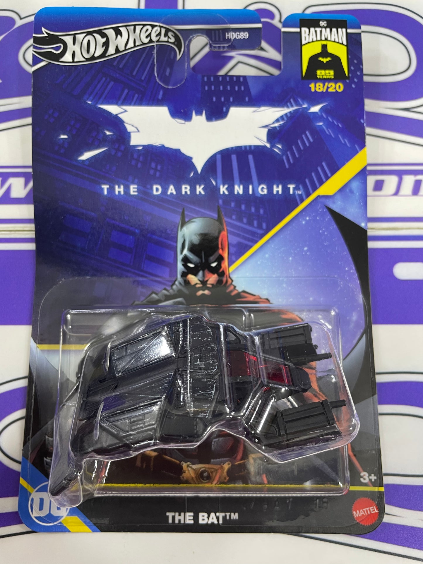 HRW33 THE BAT HOTWHEELS