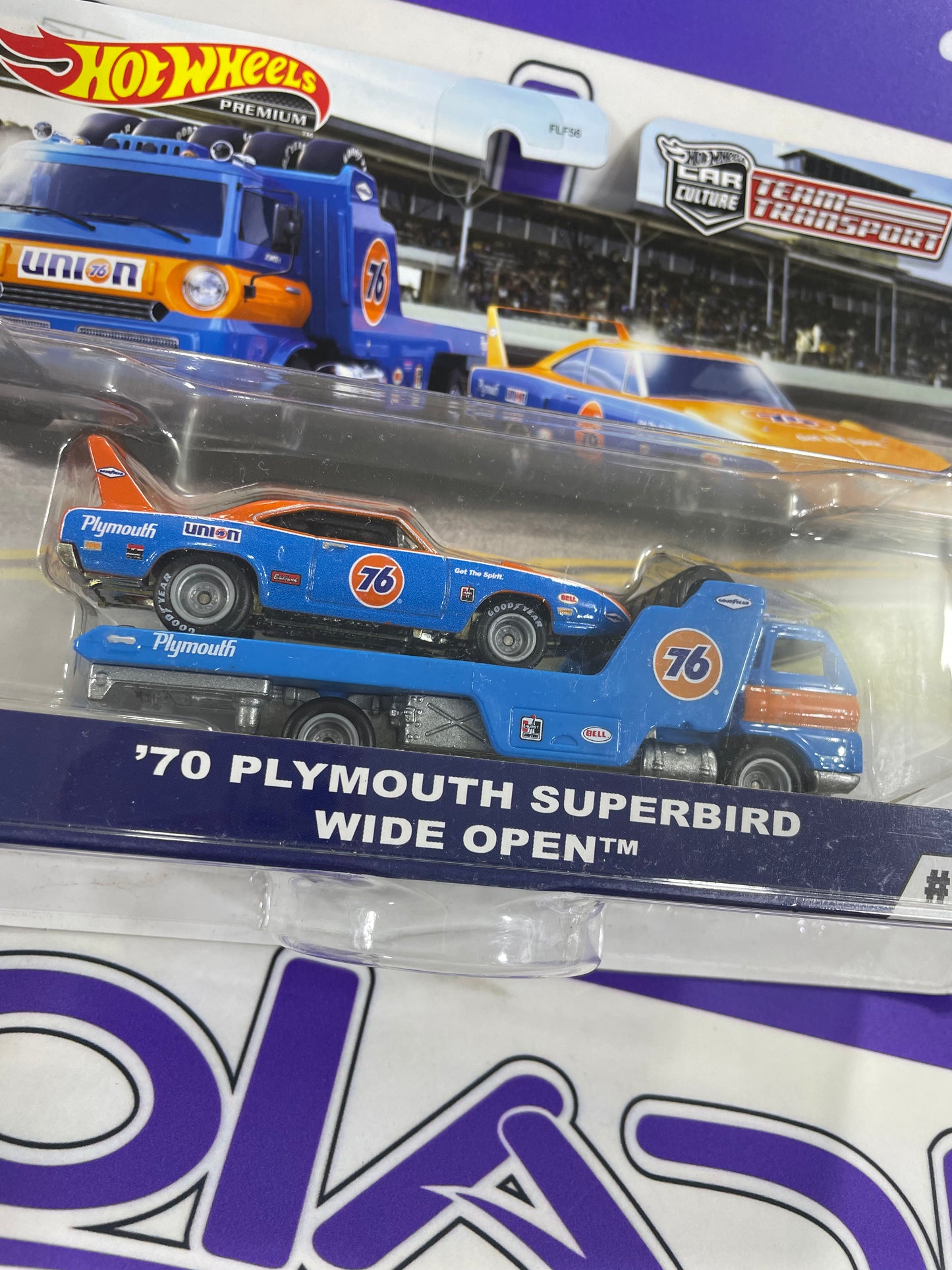 FYT07 PLYMOUTH SUPERBIRD