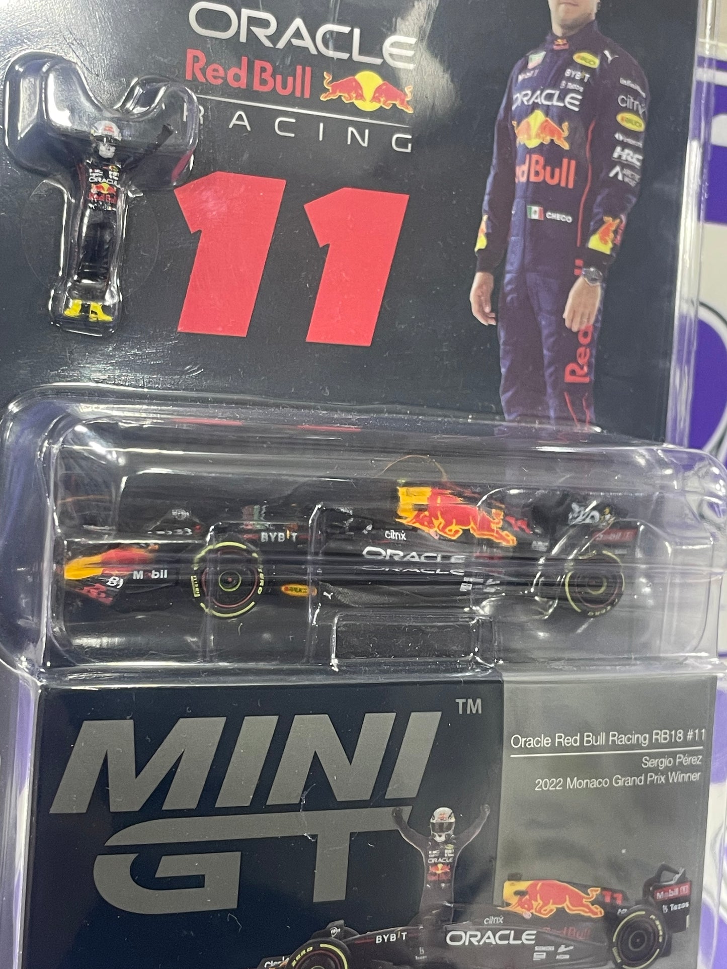 551 RB18 SERGIO PEREZ #11 RED BULL MINIGT