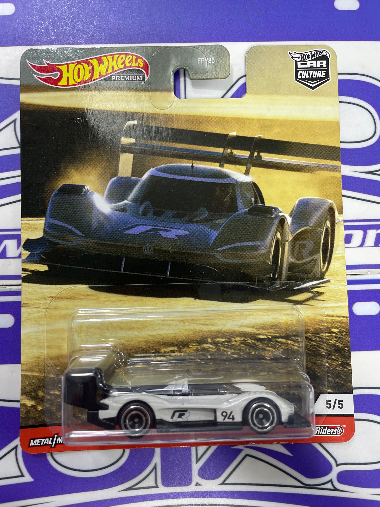 GJP92 VOLKSWAGEN ID R