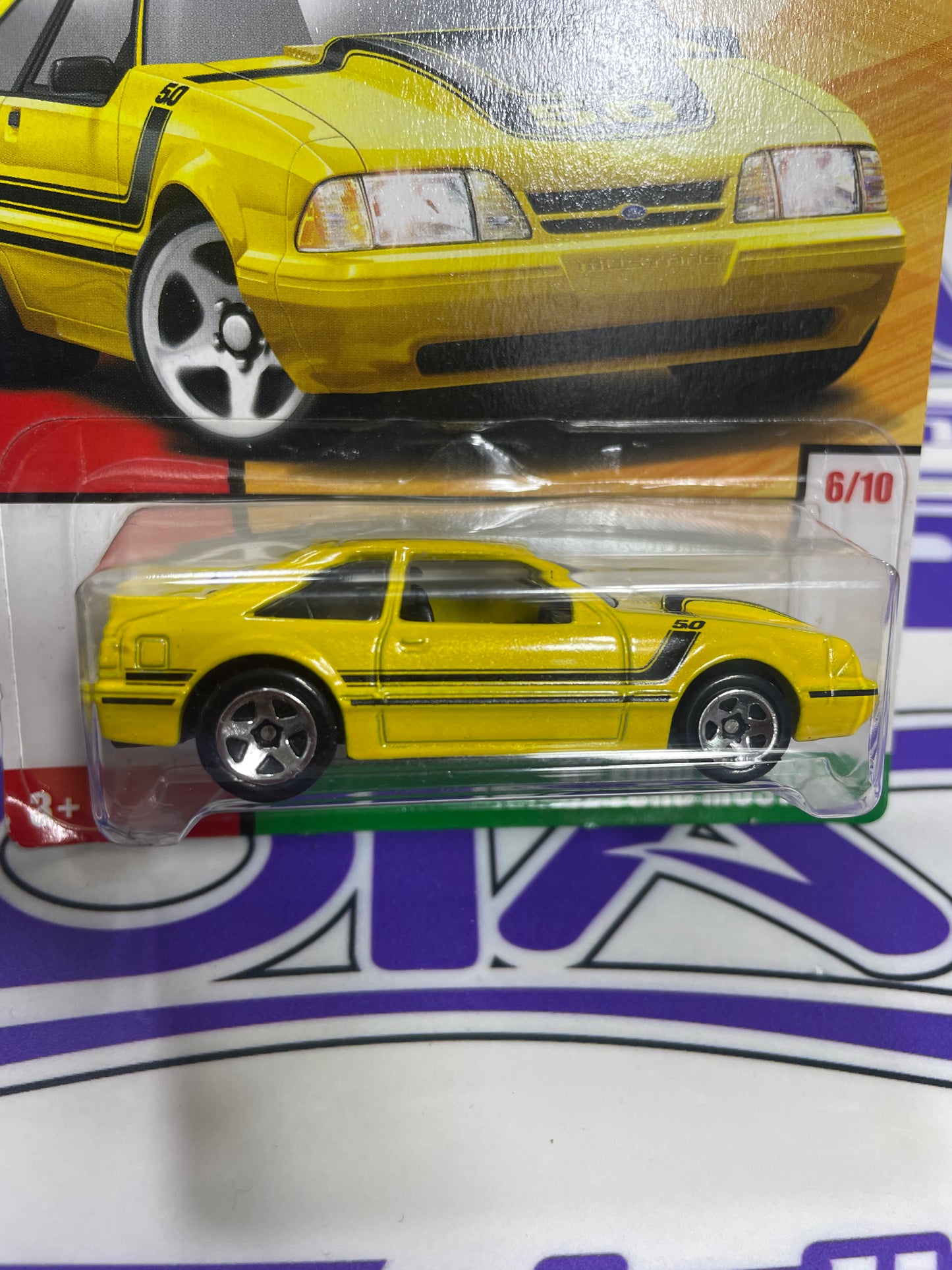 FRF44 92 Ford Mustang