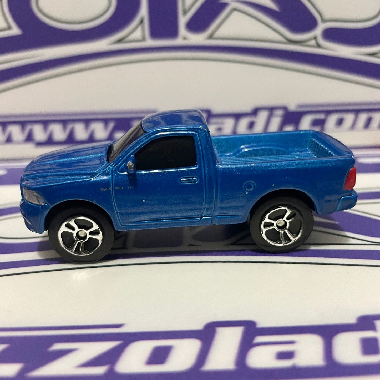 SU Ram 1500 Blue