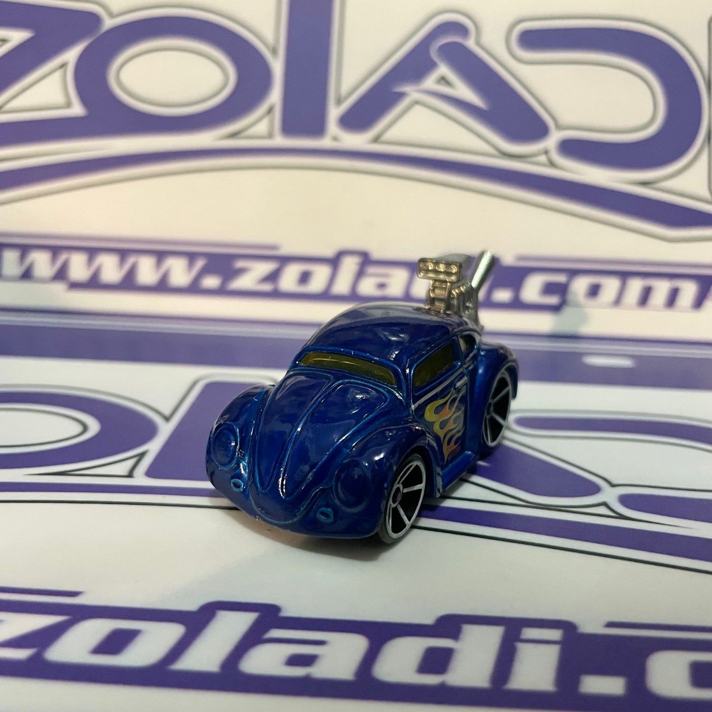 SU VOLKSWAGEN BEETLE AZUL