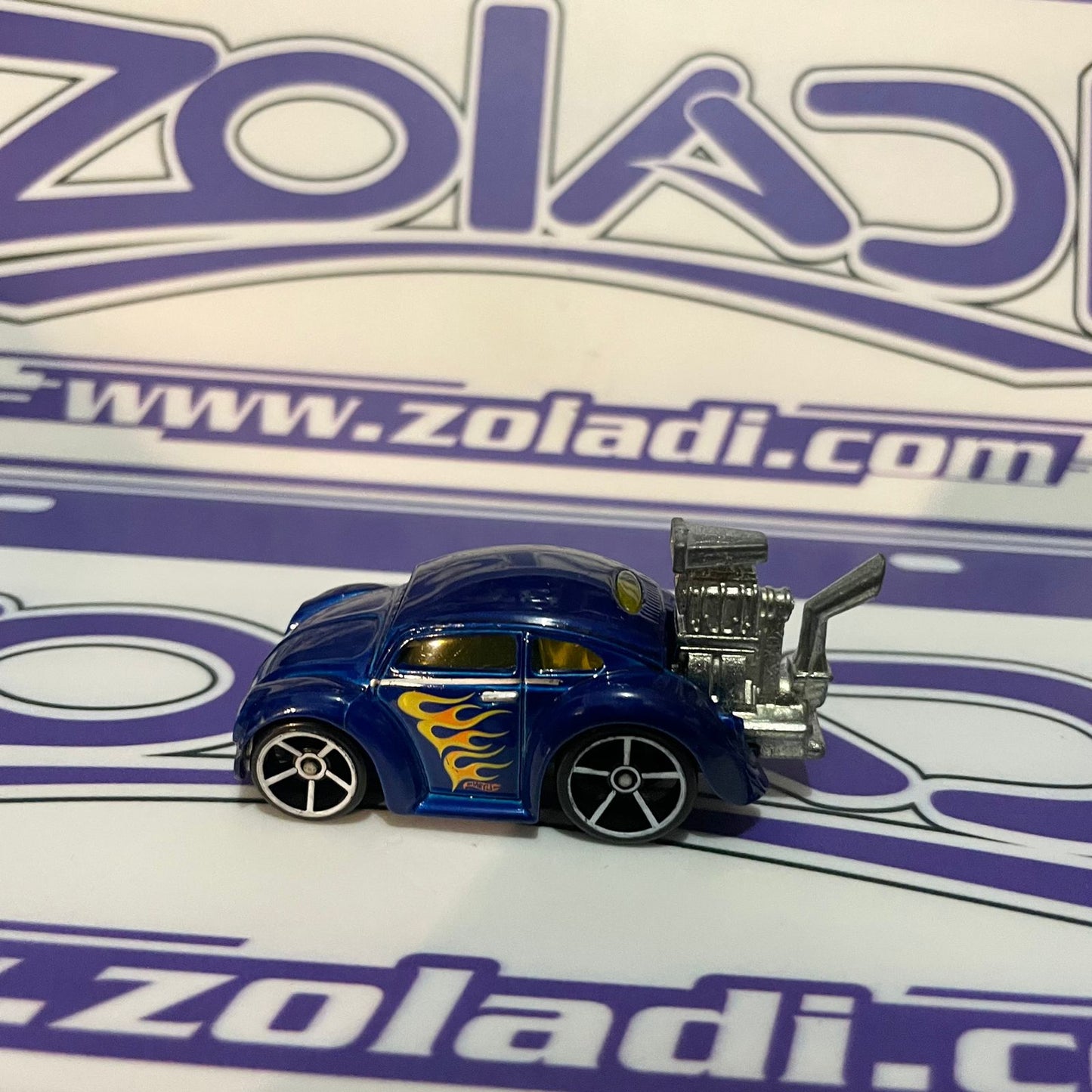 SU VOLKSWAGEN BEETLE AZUL