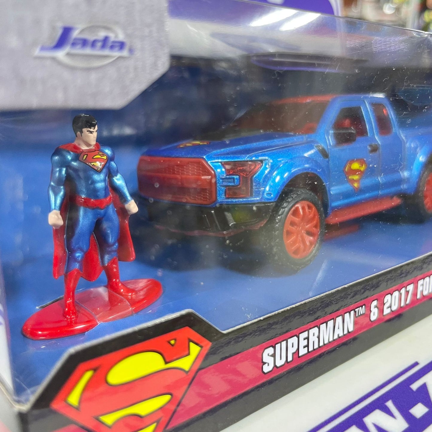 33092 SUPERMAN & 2017 FORD F-150 RAPTOR 1/32