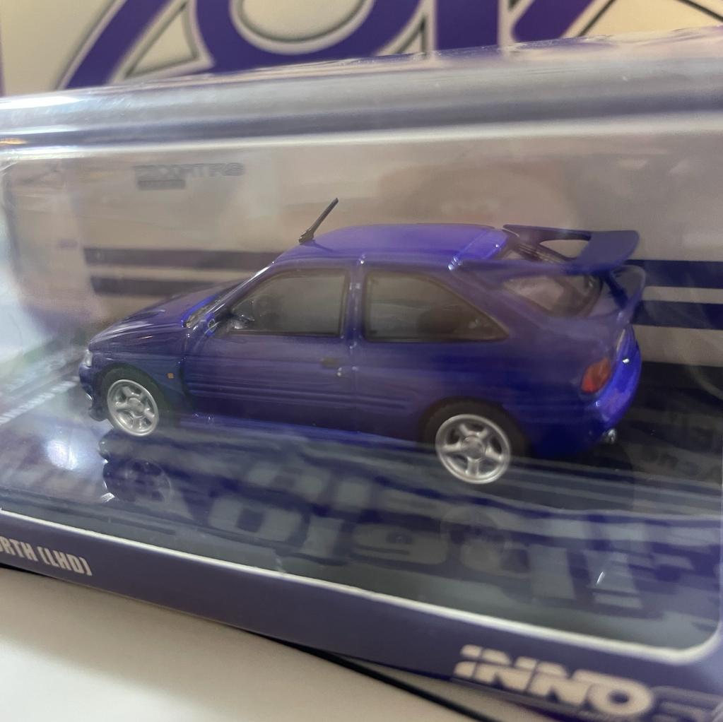 IN64 INNO FORD ESCORT RS COSWORTH (LHD) 1/64