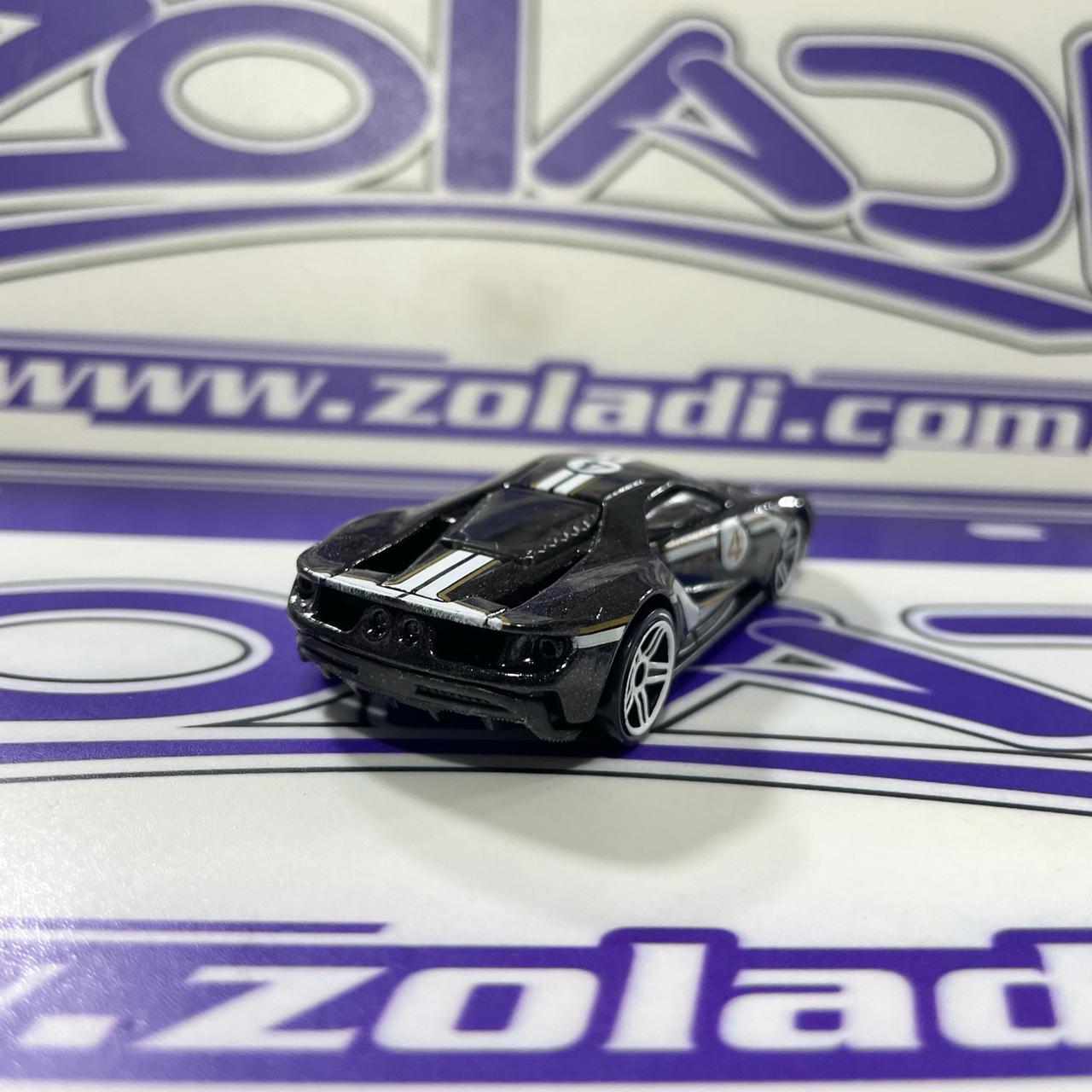 SU FORD GT NEGRO