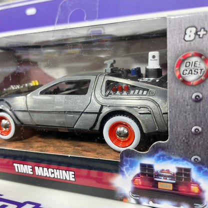 24078 TIME MACHINE 1/32 BACK TO THE FUTURE