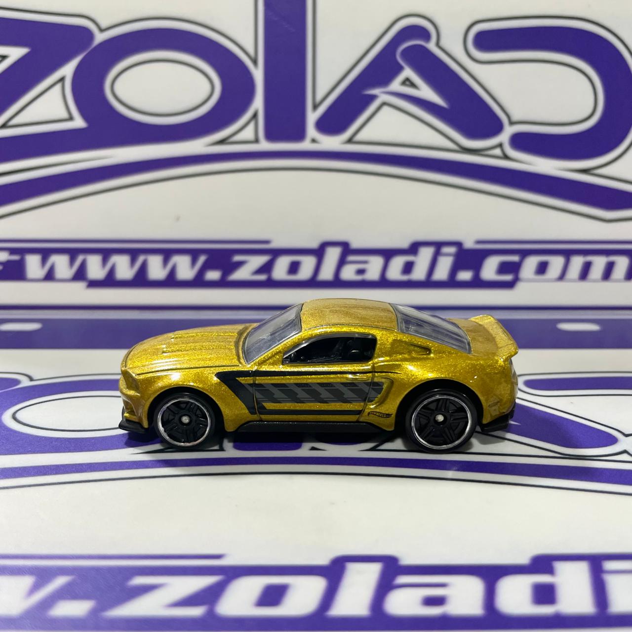 YOUR CUSTOM GOLDEN MUSTANG