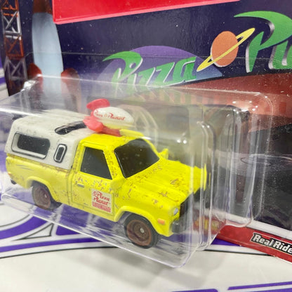 FYP65 PIZZA PLANET TRUCK