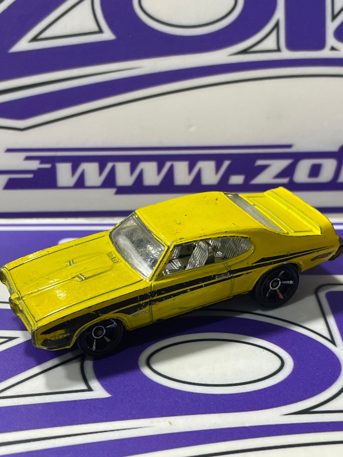 SU 69 PONTIAC GT0 – Zoladi