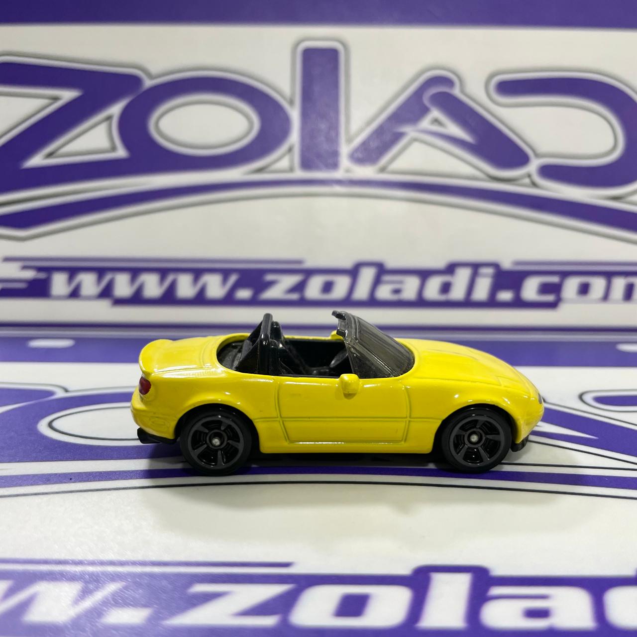 SU MAZDA MX5 MIATA AMARILLO FYB66