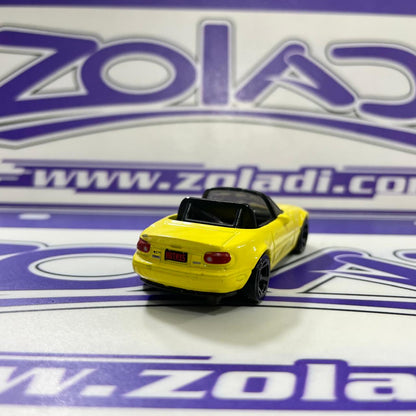 SU MAZDA MX5 MIATA AMARILLO FYB66